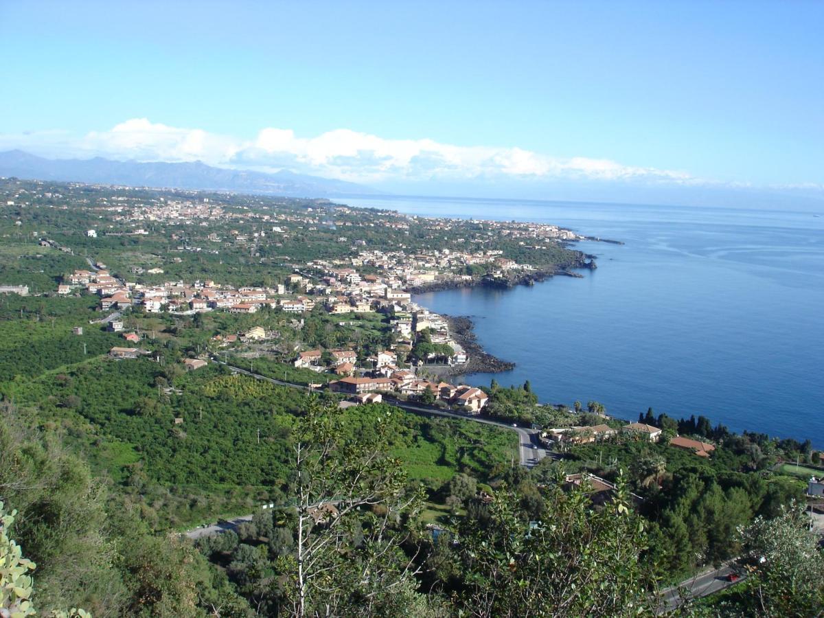 Tuttifrutti Holiday Acireale Eksteriør billede
