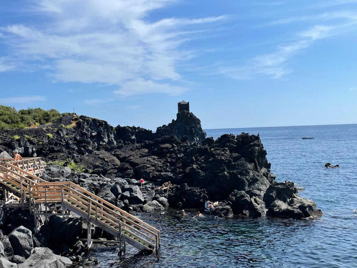 Tuttifrutti Holiday Acireale Eksteriør billede